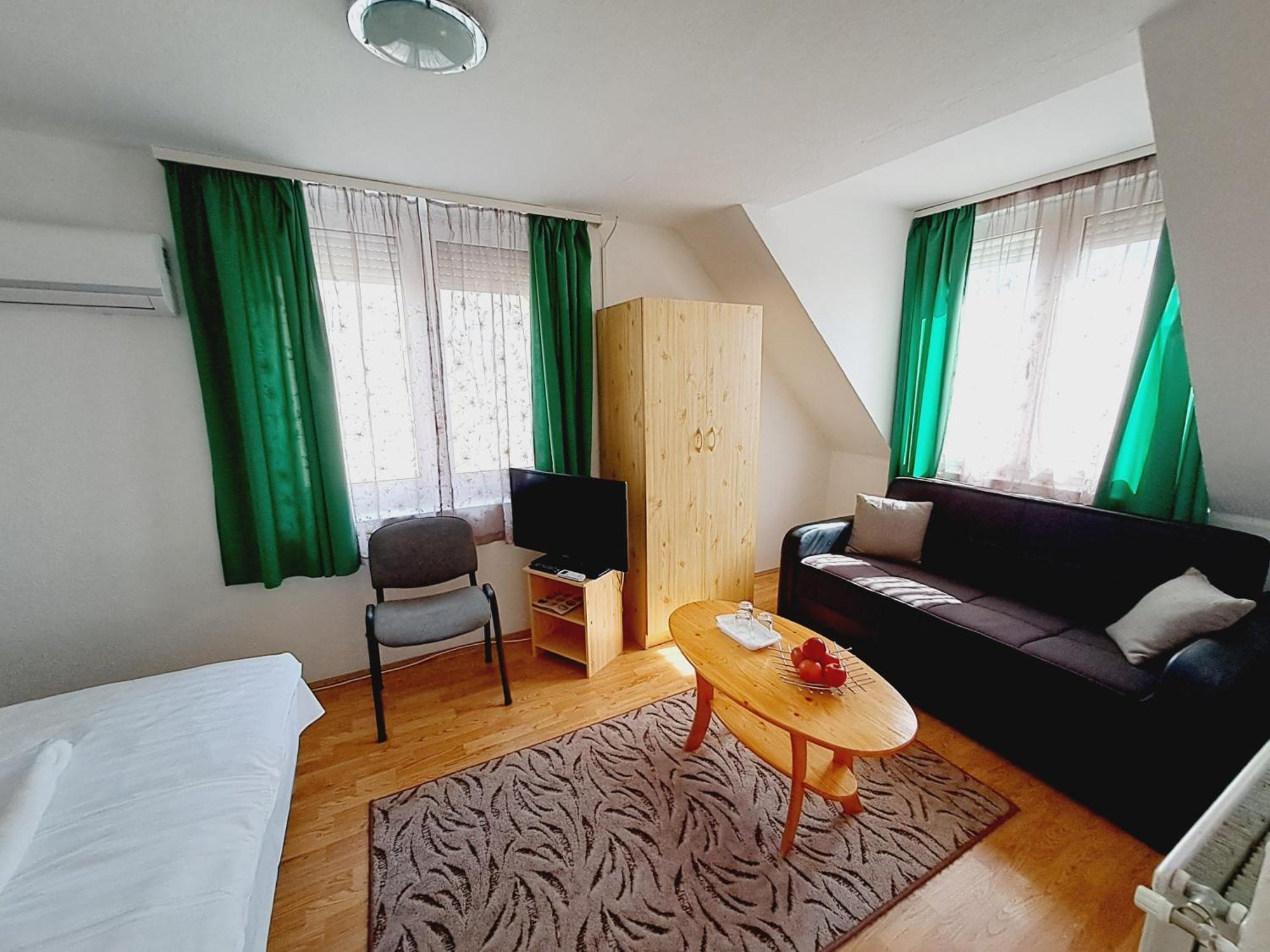 Palma Apartman Hajduszoboszlo Exterior foto